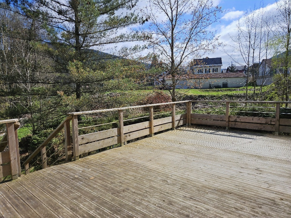 Lot avec terrasse privative - Lot à aménager